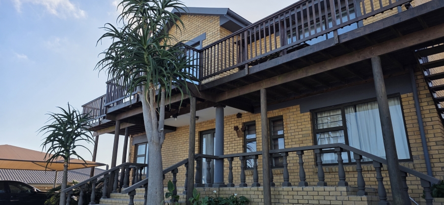 7 Bedroom Property for Sale in Dana Bay Western Cape